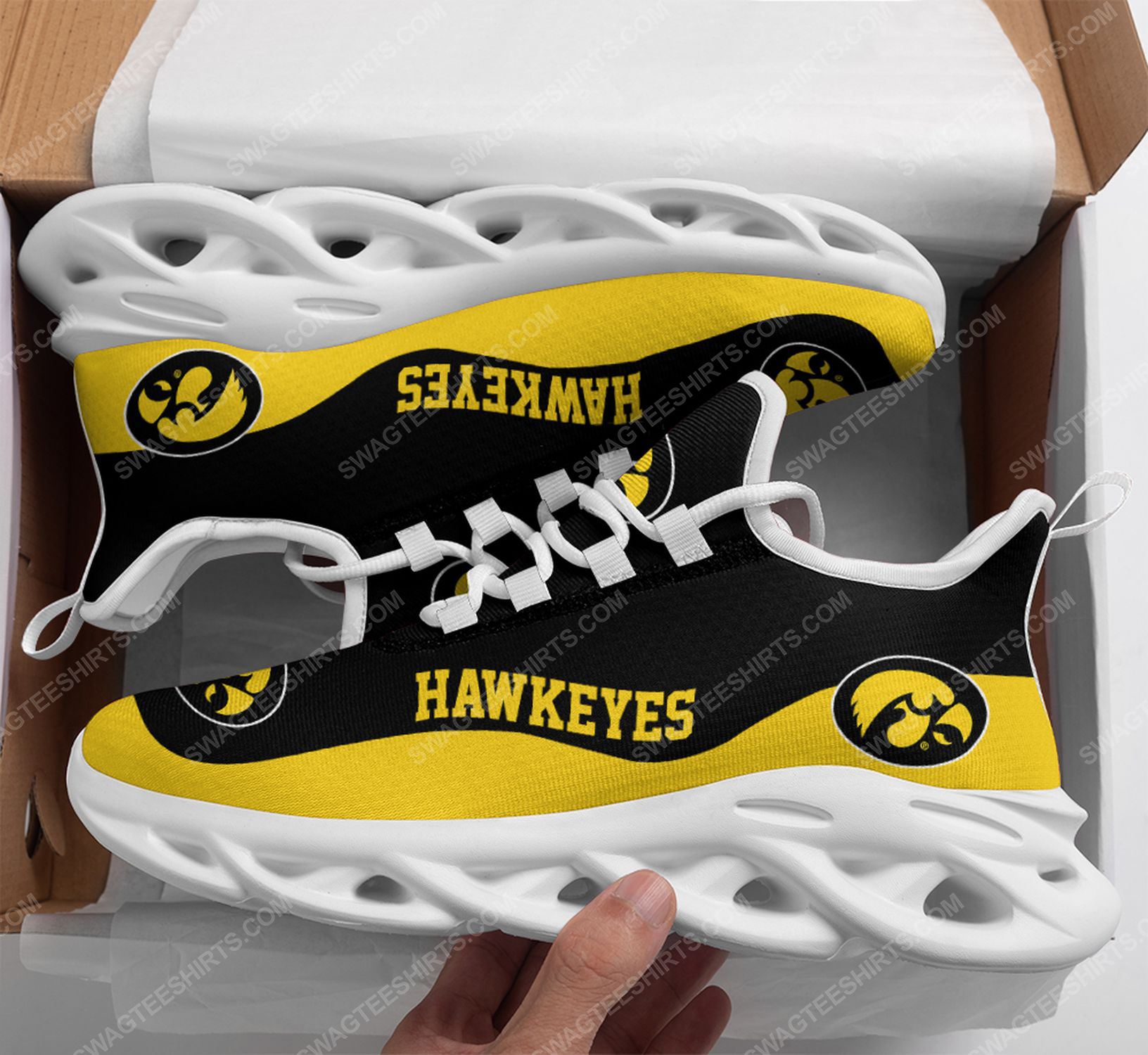 The iowa hawkeyes football team max soul shoes 1