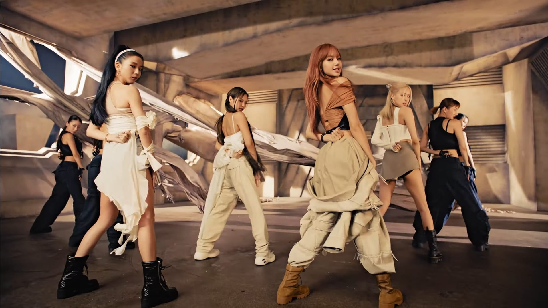 Take a look at 12 mvs that bring the most impressive fashion party in 2022