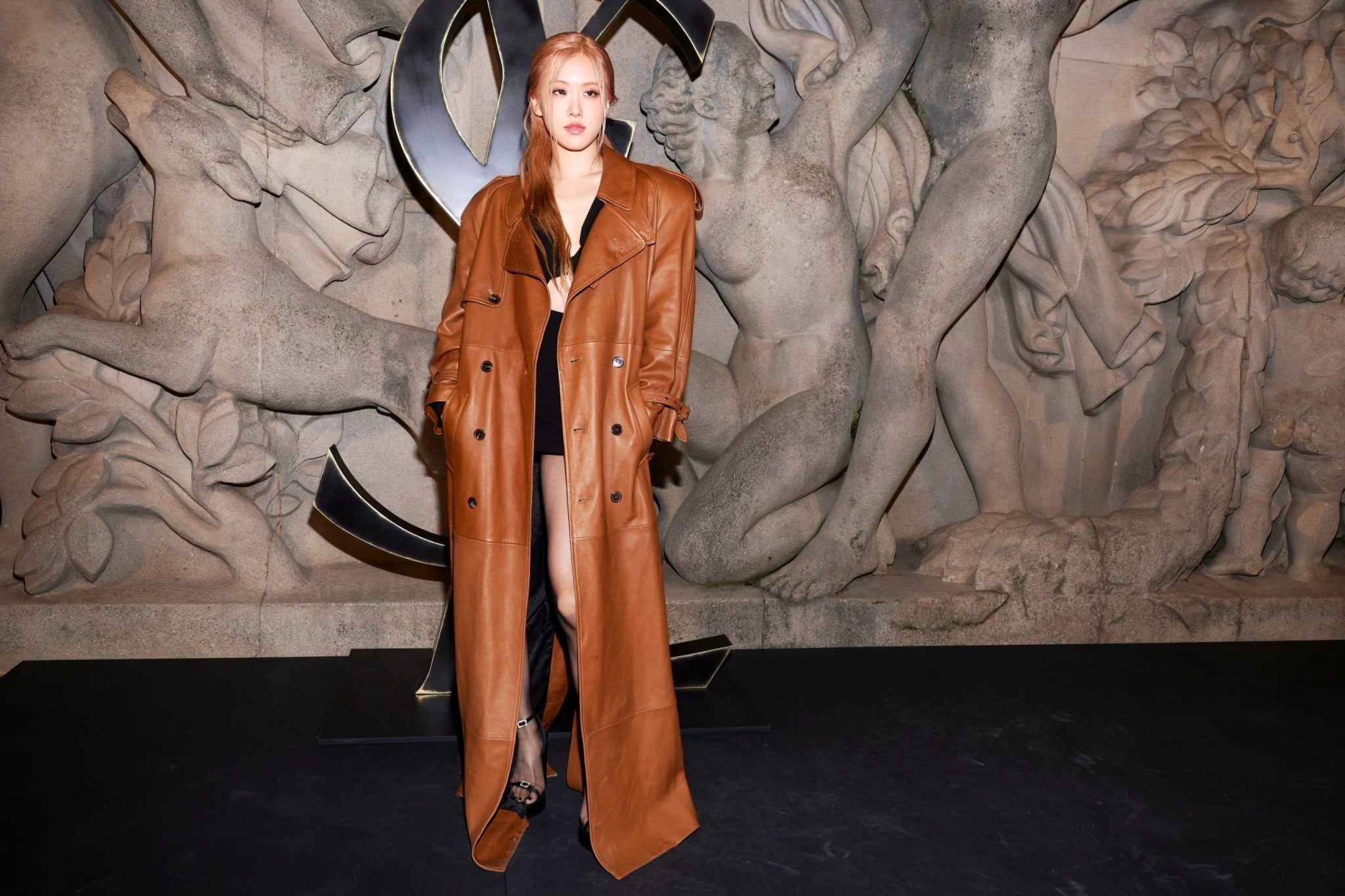 Rosé Blackpink glamorizes with menswear at the Saint Laurent fall winter 2023 show